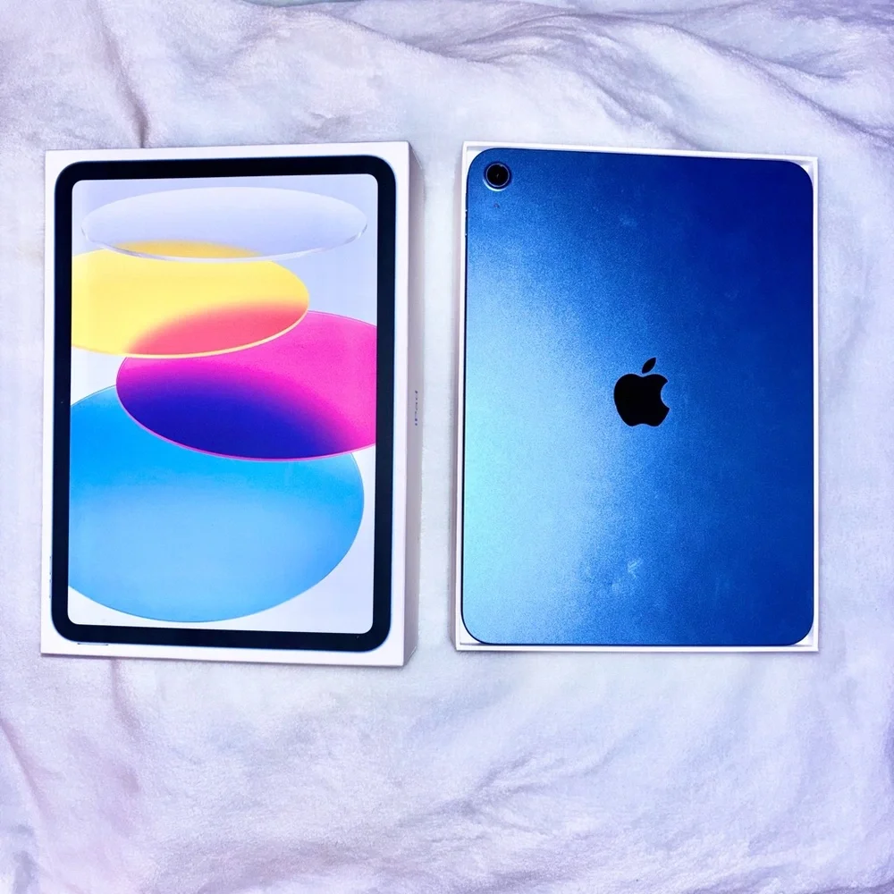 Apple Blue iPad 8th gen 128gb